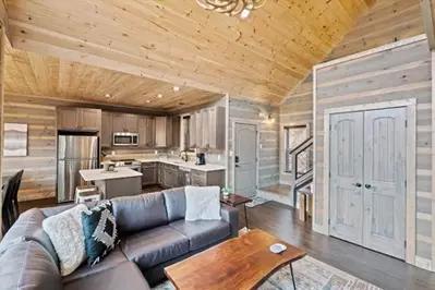 Dreamy Views @ Timber Cove 112