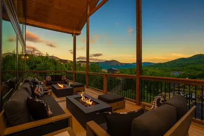 Apres Chalet
