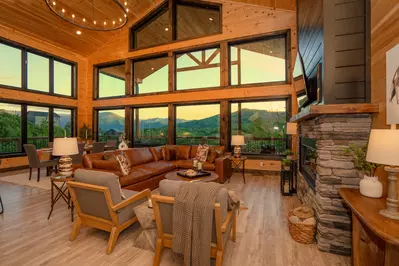 Apres Chalet