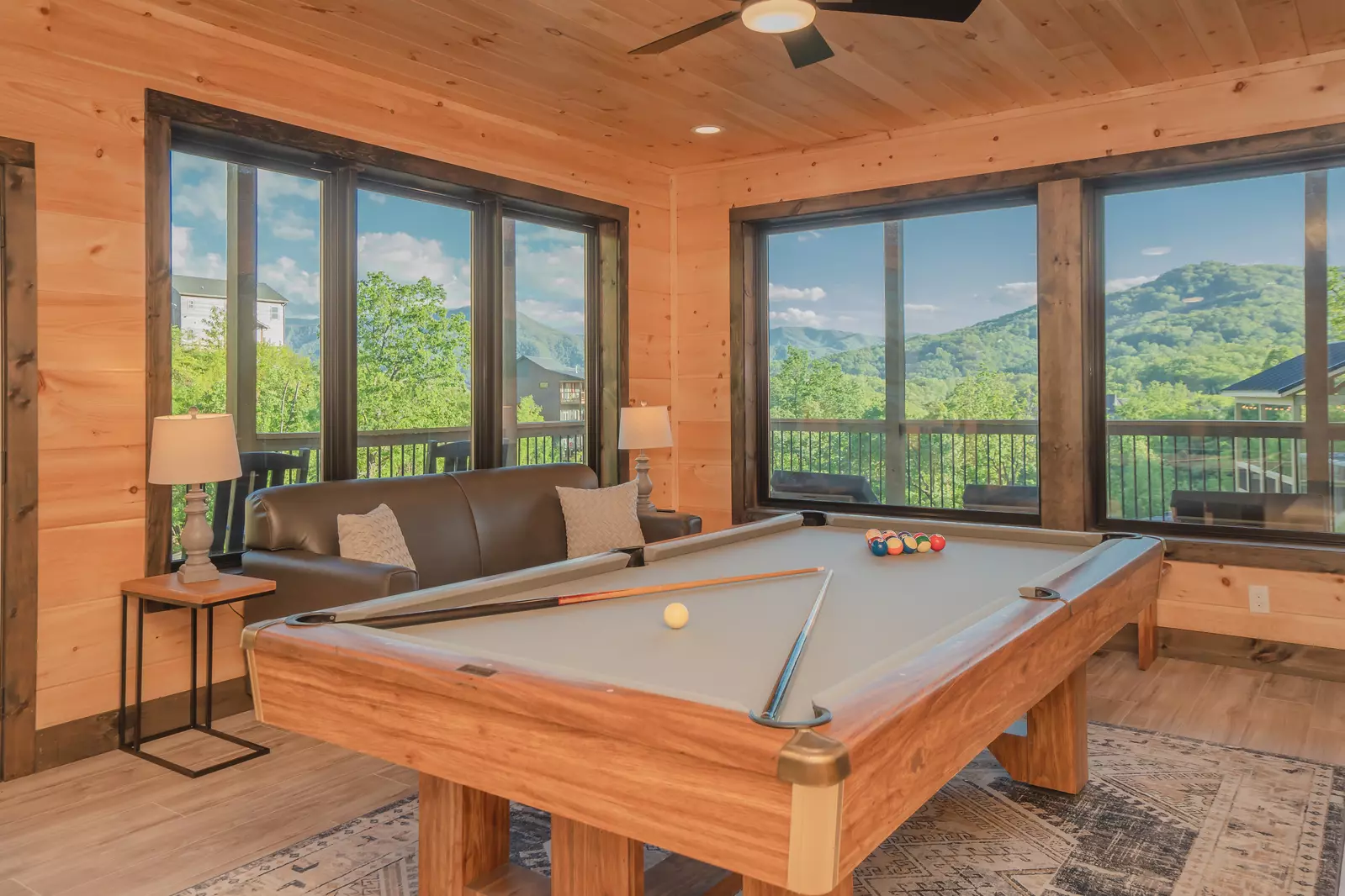 Apres Chalet