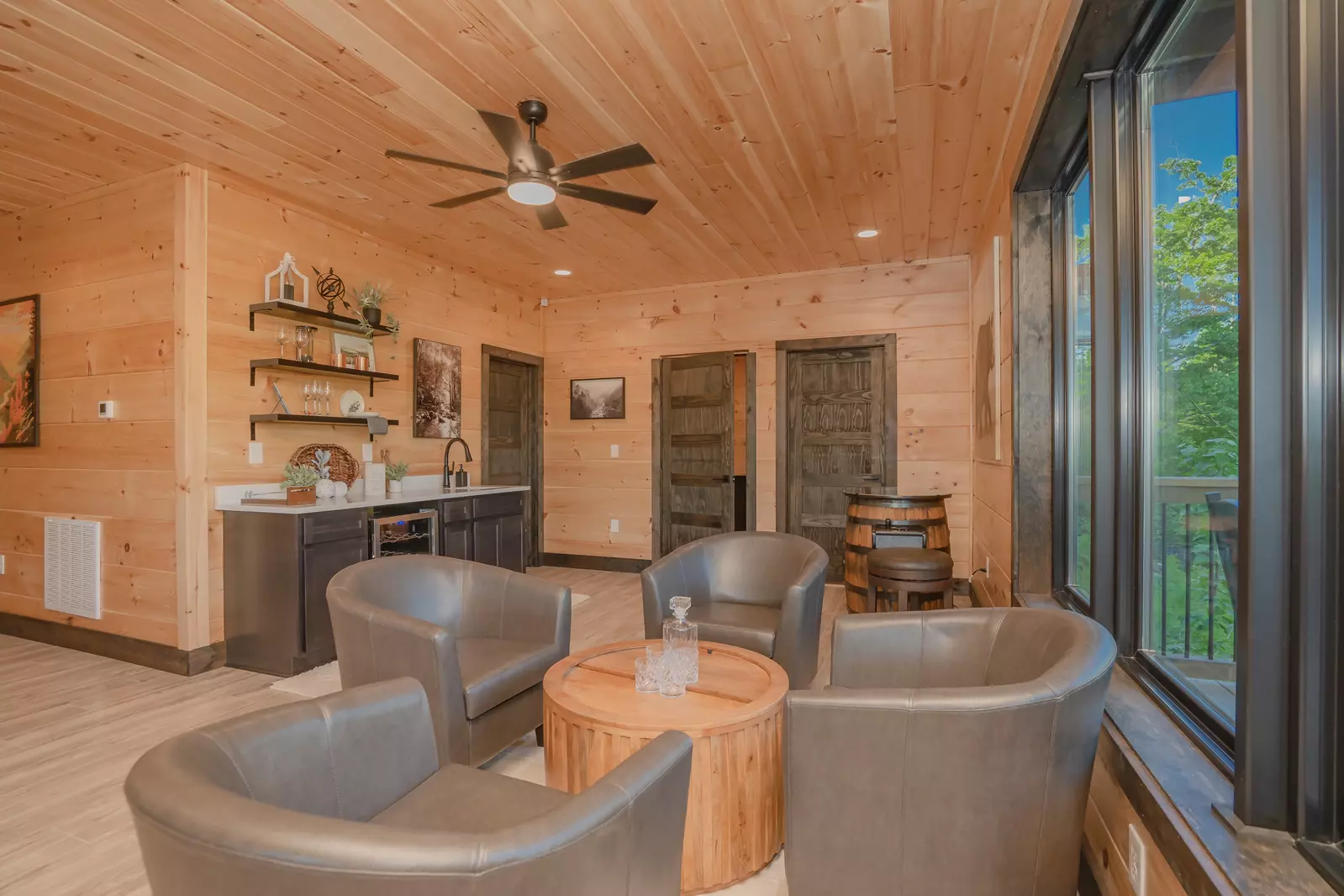 Apres Chalet
