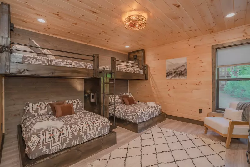 Apres Chalet