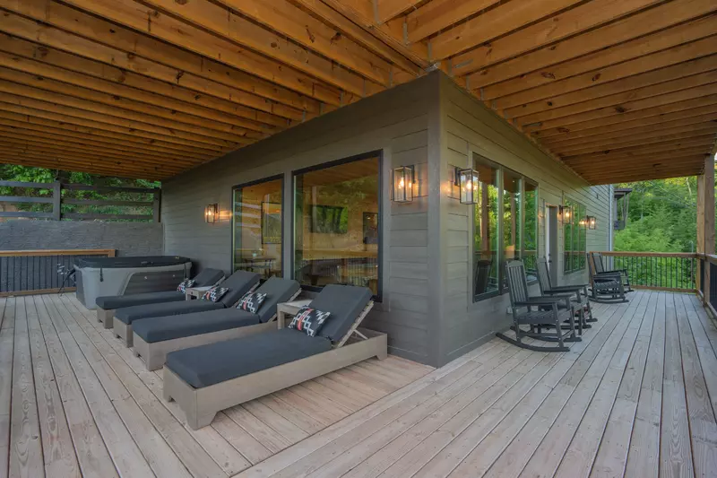 Apres Chalet