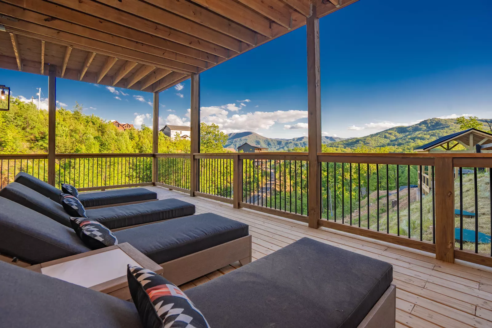 Apres Chalet
