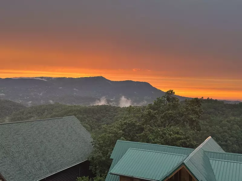 Amazing Adventure Lodge