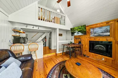 Keaton's Knotty Hideaway