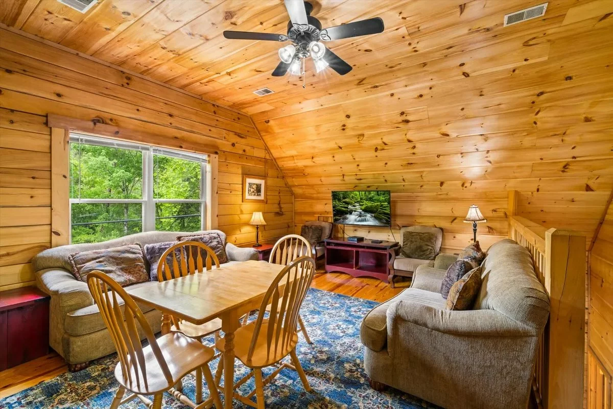 Keaton's Wild Animal Cabin