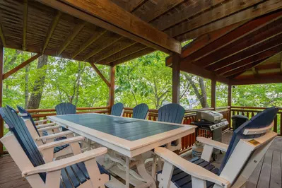 Keaton's Star Spangled Cabin