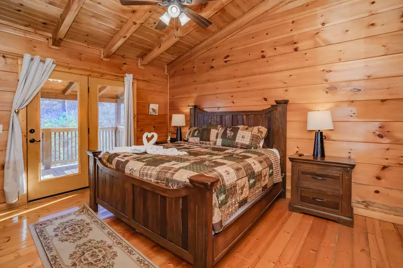 Cozy Bear Lodge