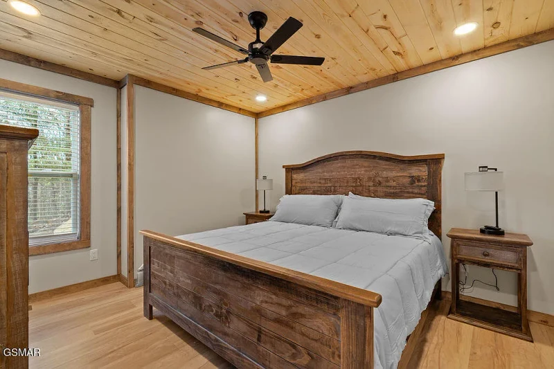 Legacy Lodge