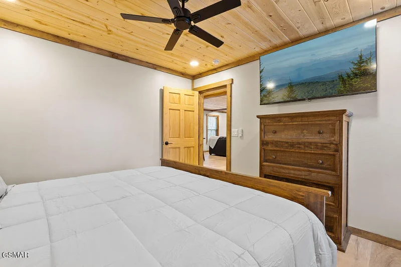 Legacy Lodge