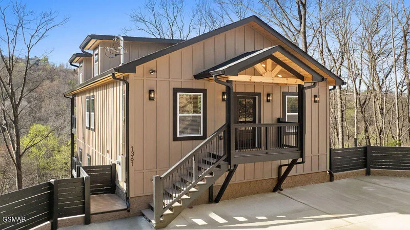 Legacy Lodge