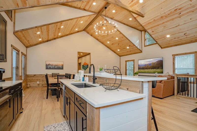 Legacy Lodge
