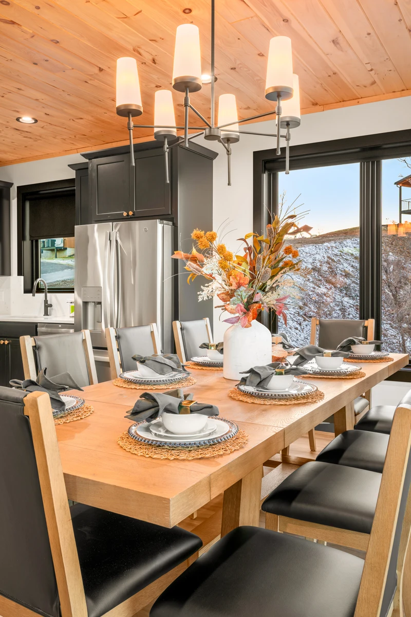Wild Lodge