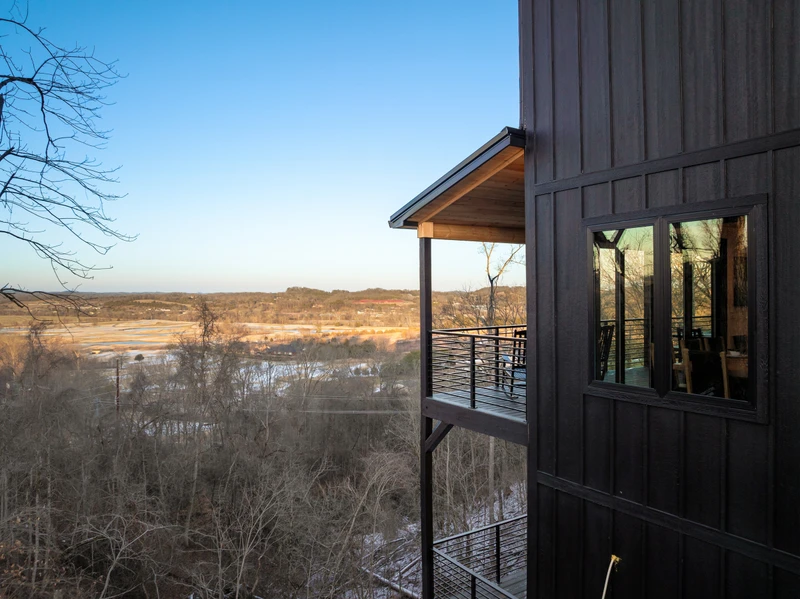 Wild Lodge