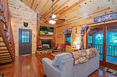 Dogwood Hideaway