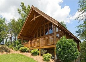 Gatlinburg Chalets and Cabins Are Similar Yet Different