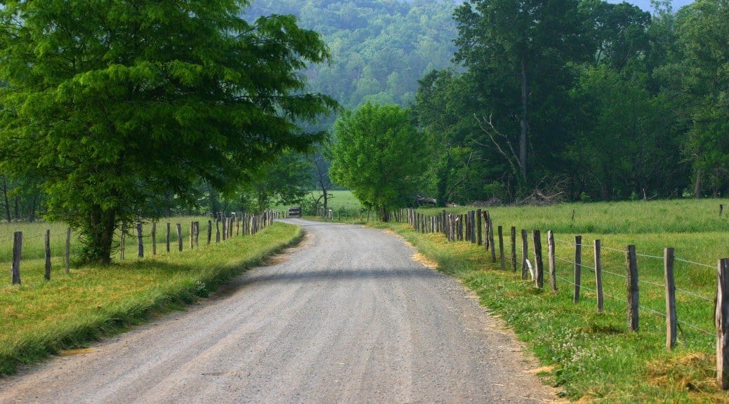 Country Road through Cades Cove, Great Smoky Mountains, Tennessee без смс