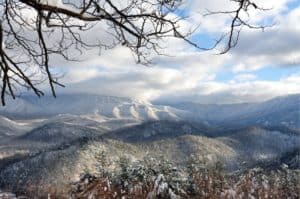 A stunning photo of snow covered mountains near Pigeon Forge.
