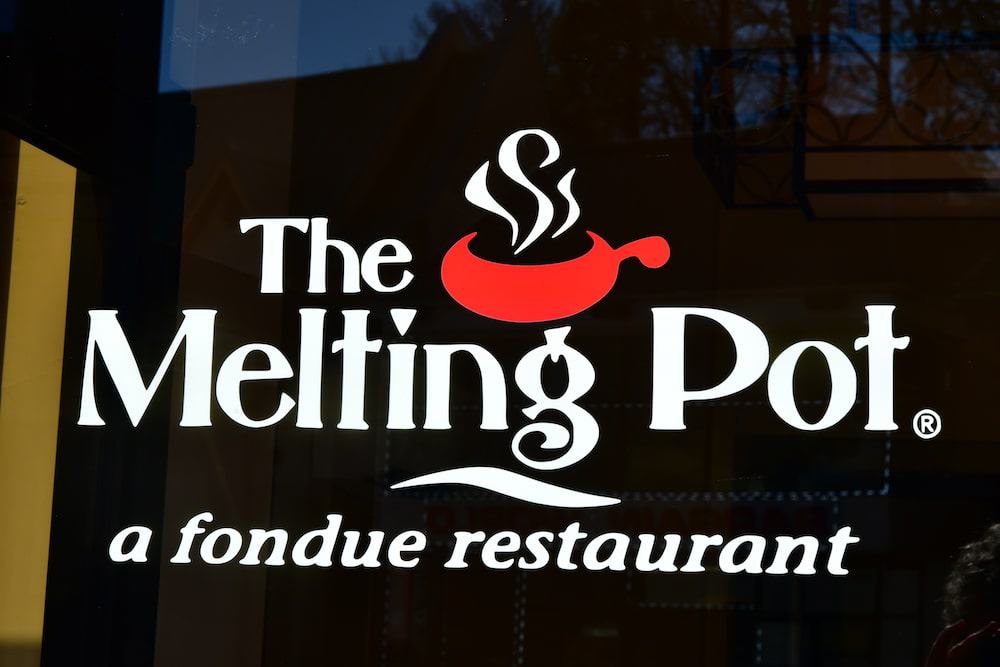 Top 6 Romantic Restaurants in Gatlinburg TN for Date Night