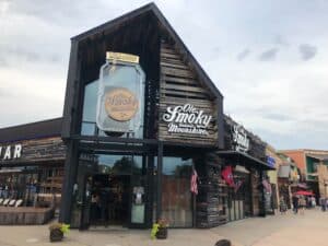ole smoky moonshine at the island in pigeon forge