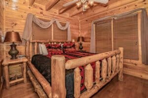 leconte loft pigeon forge cabin bedroom